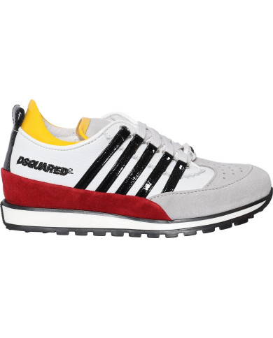 Kinder Sneaker mit Schnüren