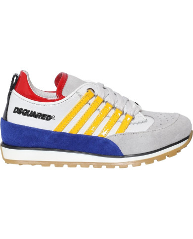 Kinder Sneakers mit Schnüren
