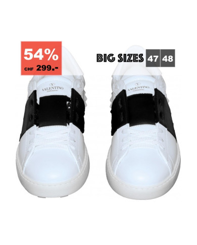 Rockstud Sneaker