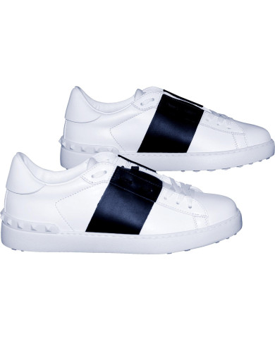 Rockstud Sneaker