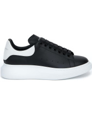 Oversized Sneaker