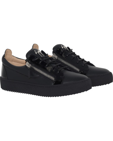 Sneaker mit Silber Reissverschluss