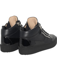 Kriss Mid-Top Sneaker