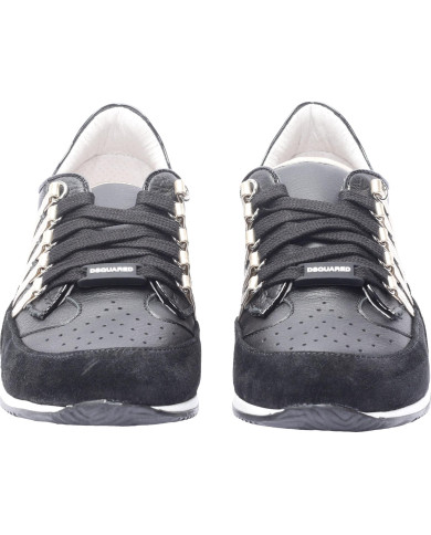 Kinder Sneakers mit Schnüren