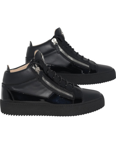 Kriss Mid-Top Sneaker